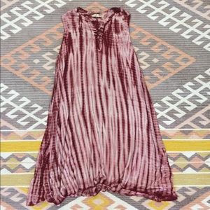 Tie Die V Neck Choker Soft Maroon T-shirt Dress